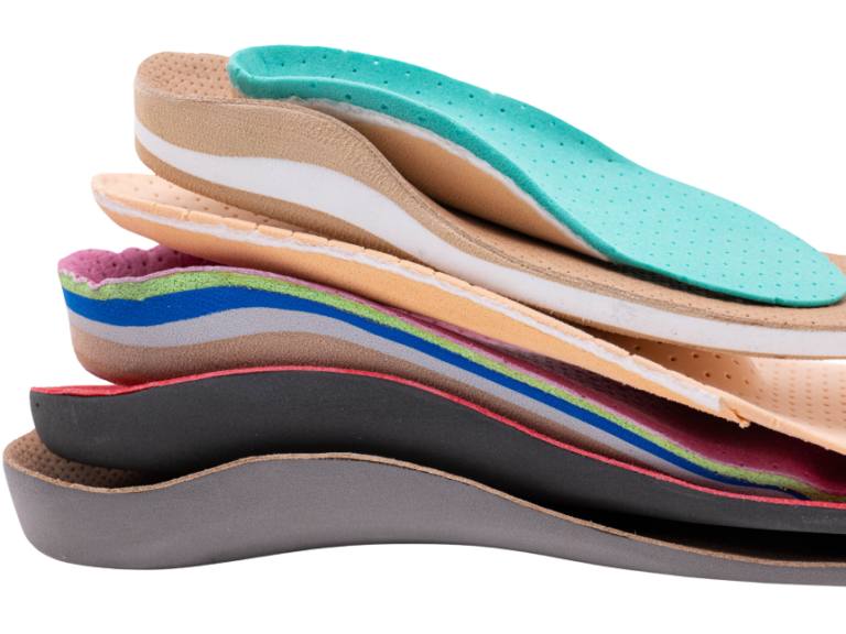 Indywidualne wkładki ortopedyczne – dlaczego są&nbsp;skuteczniejsze i&nbsp;kiedy warto je&nbsp;stosować?