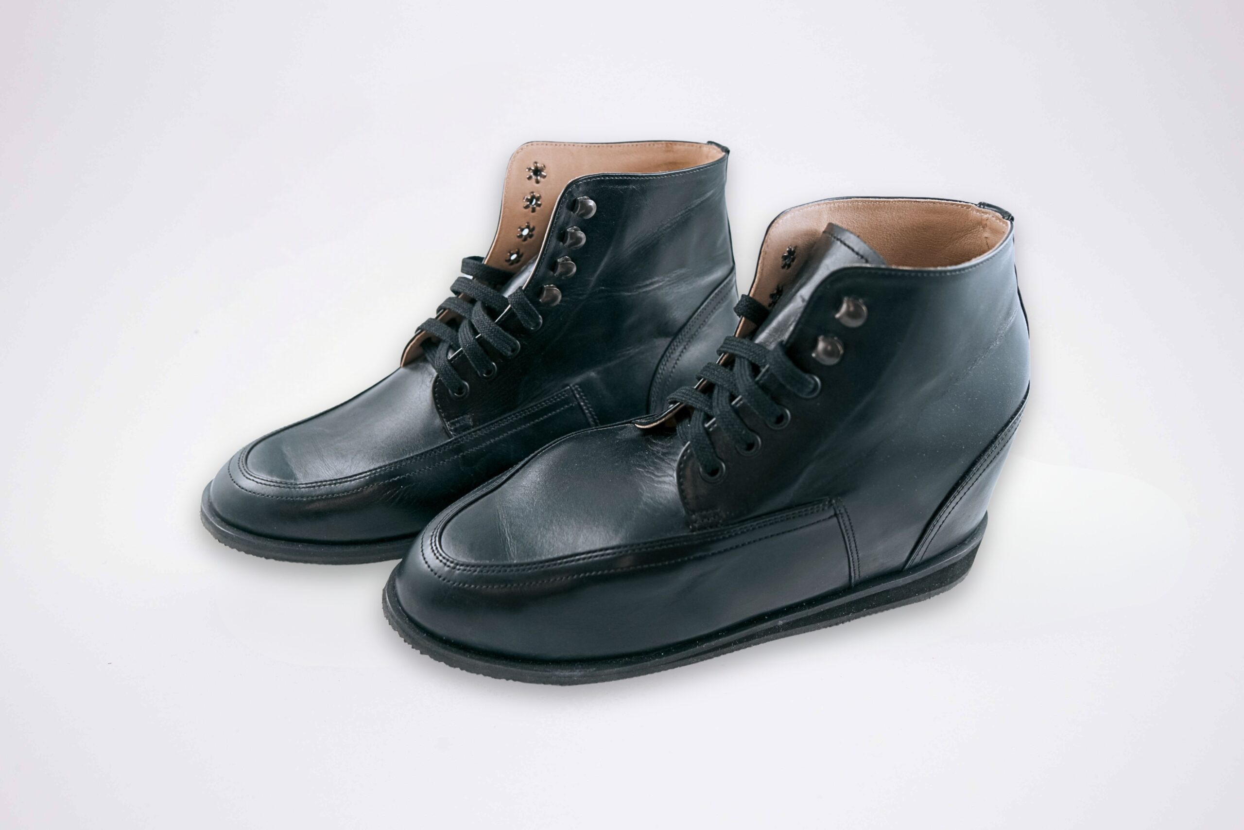 Trzewiki sznurowane w kolorze żółtym