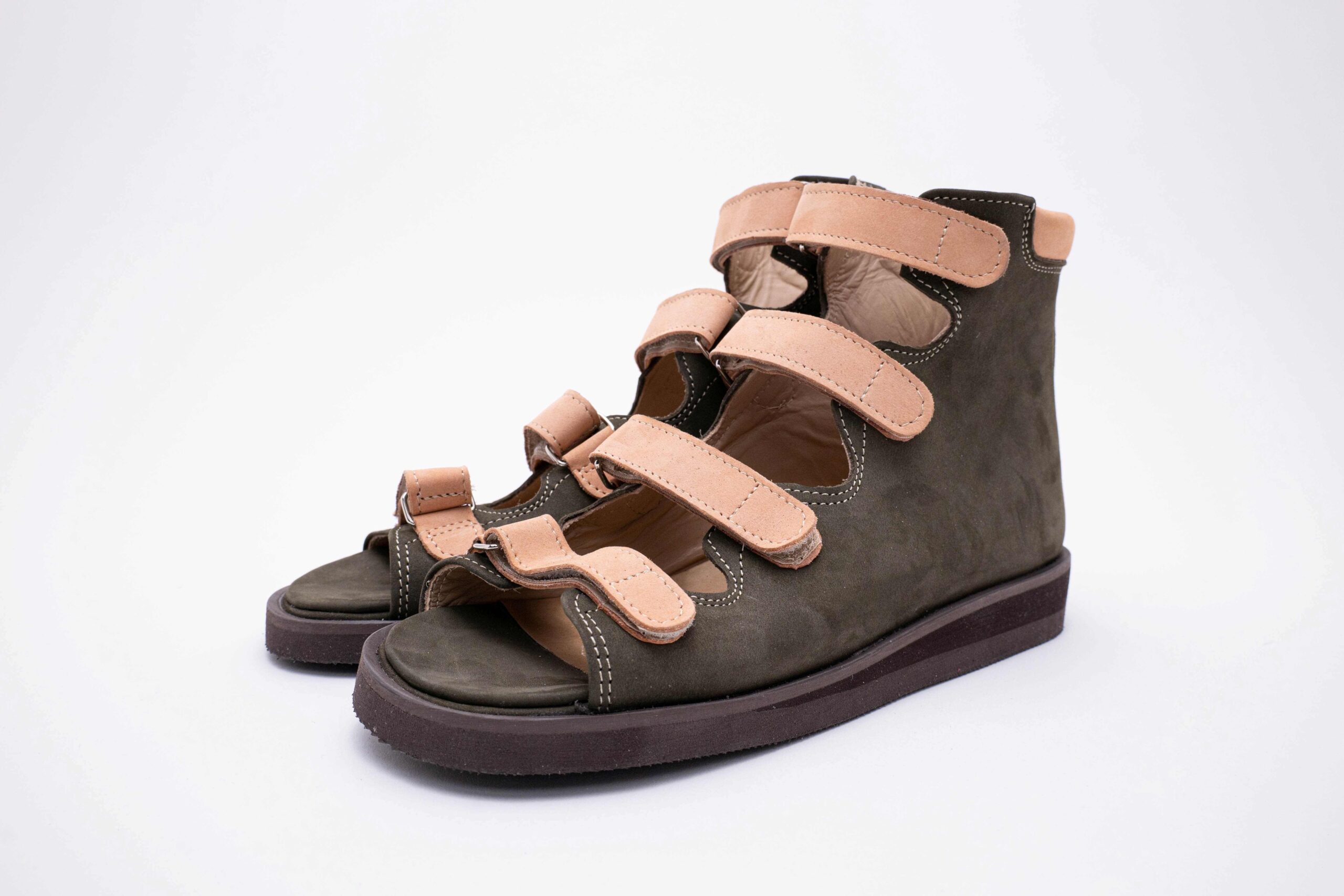 Sandały ortopedyczne na rzepy